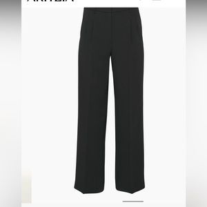 Aritzia effortless pant size 10